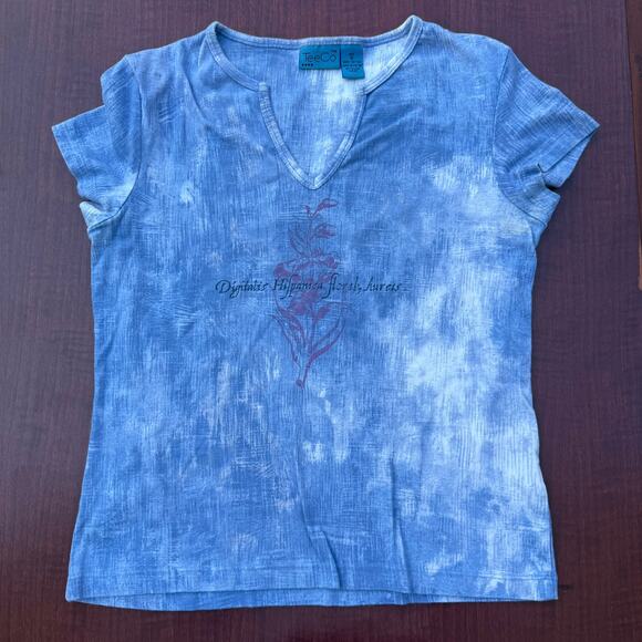 TeeCo Blue Tie-Dye Floral Graphic V-Neck Tee - Medium - Picture 1 of 4